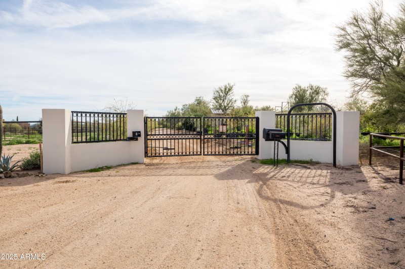 Private Gate