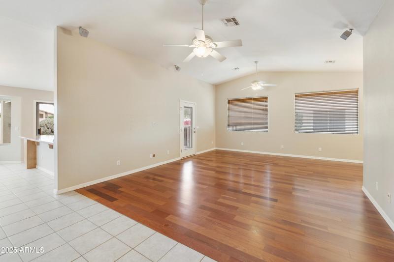 4300 E Cassia Ln Gilbert AZ-print-008-03