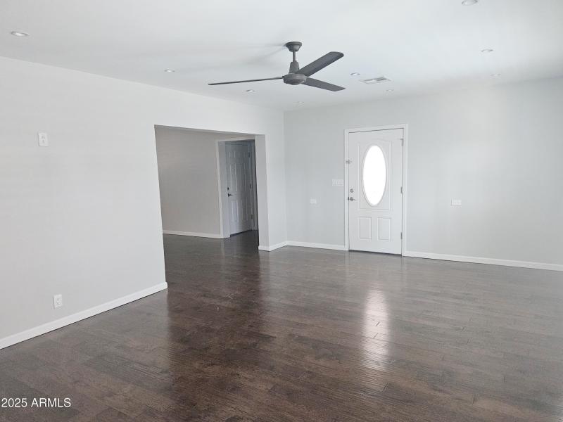 4139 Clarendon Bonus Room Entrance