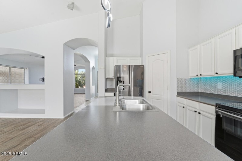 40747 W Hopper Drive-16