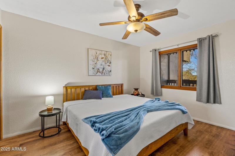 2665 N Valley View Rd Unit 10121-16