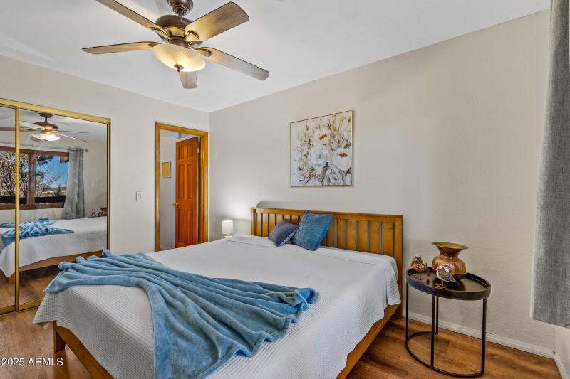 2665 N Valley View Rd Unit 10121-17