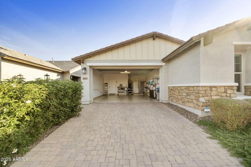 8-web-or-mls-_TM_9101