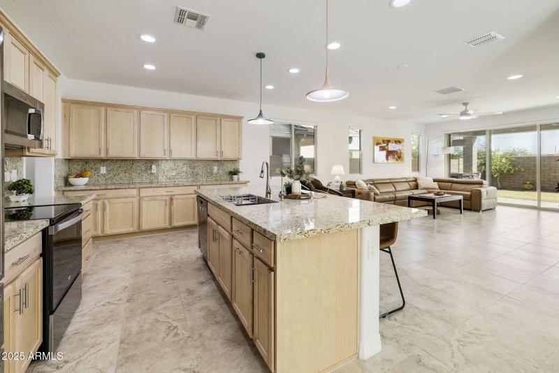 57-web-or-mls-_tm_9286-_tm_9290