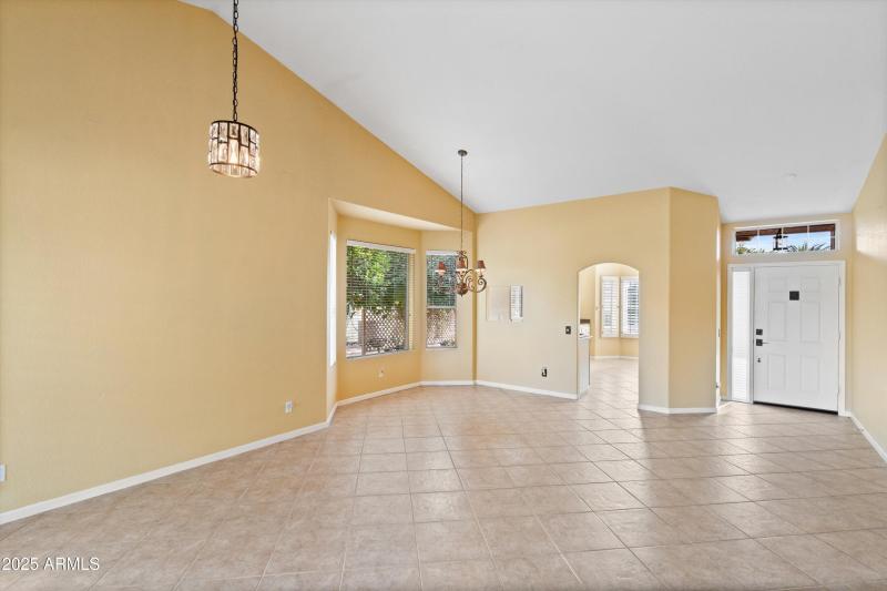 06-Dining and Family