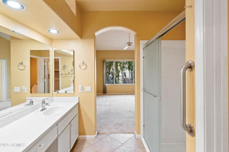 23-Master Bath
