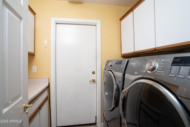 29-Laundry Room