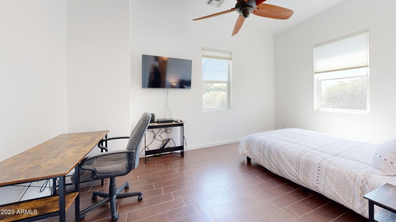 1202-E-Colter-St-Bedroom(2)