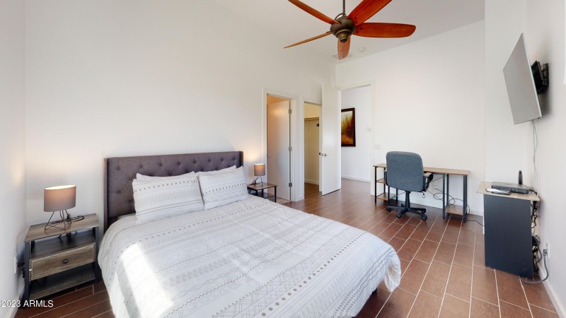 1202-E-Colter-St-Bedroom(3)