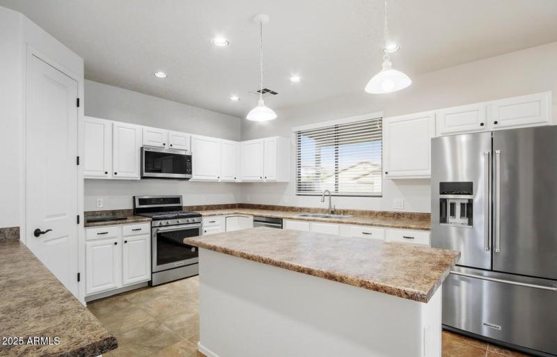 20251107045840244359000000-o