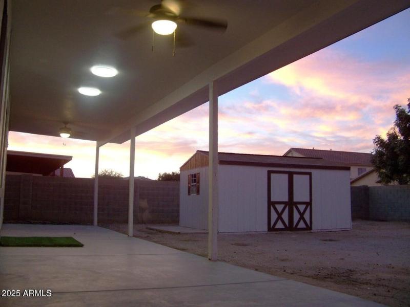 20251107043318469375000000-o