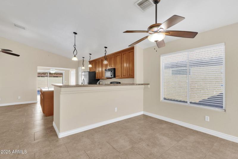 10-web-or-mls-3236-w-lone-cactus-dr