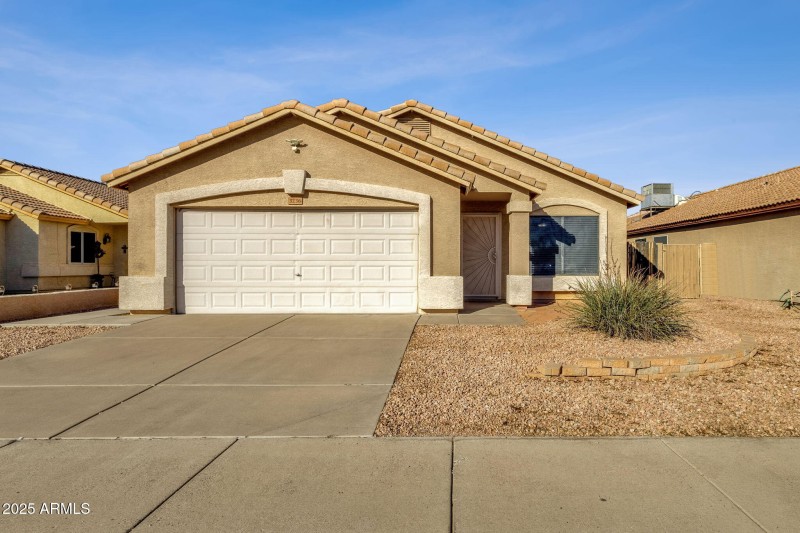 2-web-or-mls-3236-w-lone-cactus-dr