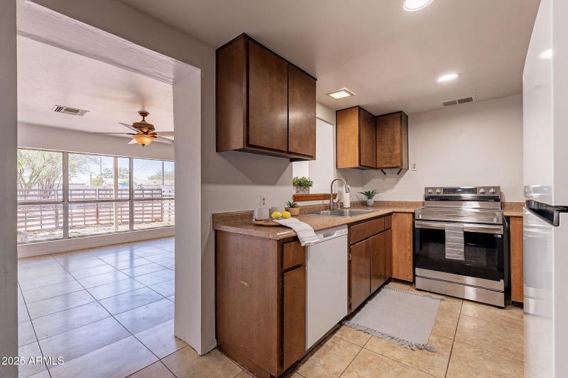 10-web-or-mls-Harding-10