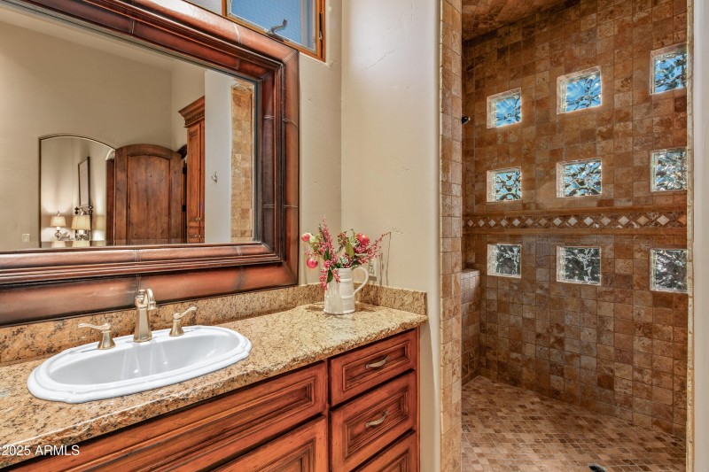 035_Guest Ensuite #2 Bath