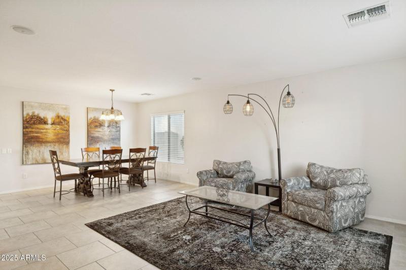 4-web-or-mls-43459-w-maricopa-ave