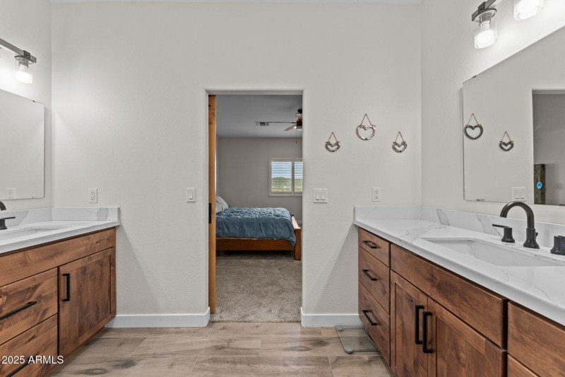 22-web-or-mls-DSC06924