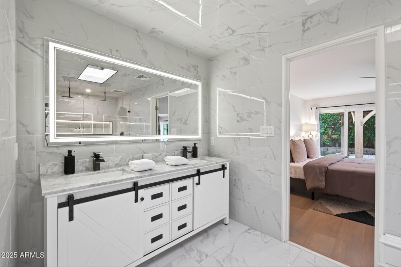 25_7719_E_Rovey_Ave25_mls