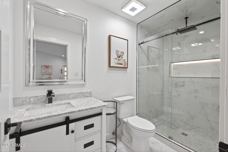 42_7719_E_Rovey_Ave42_mls