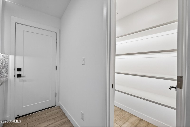 46_7719_E_Rovey_Ave46_mls