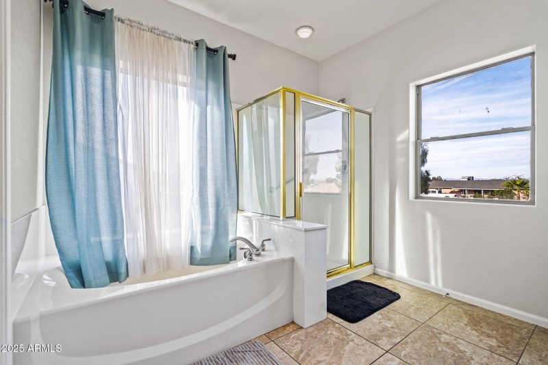 Upstairs Primary En-Suite