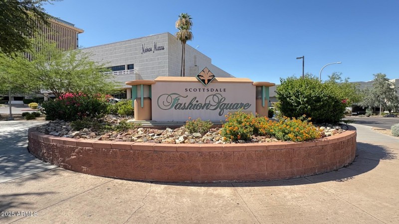 Close to Fashion Square Mall