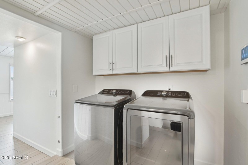 24-web-or-mls-E Shaw Butte Dr-0705-014