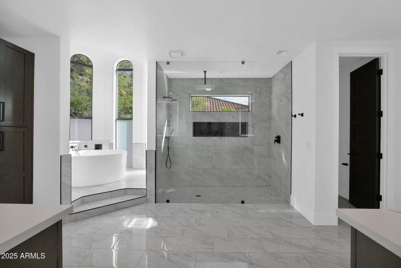 15-web-or-mls-P1415046