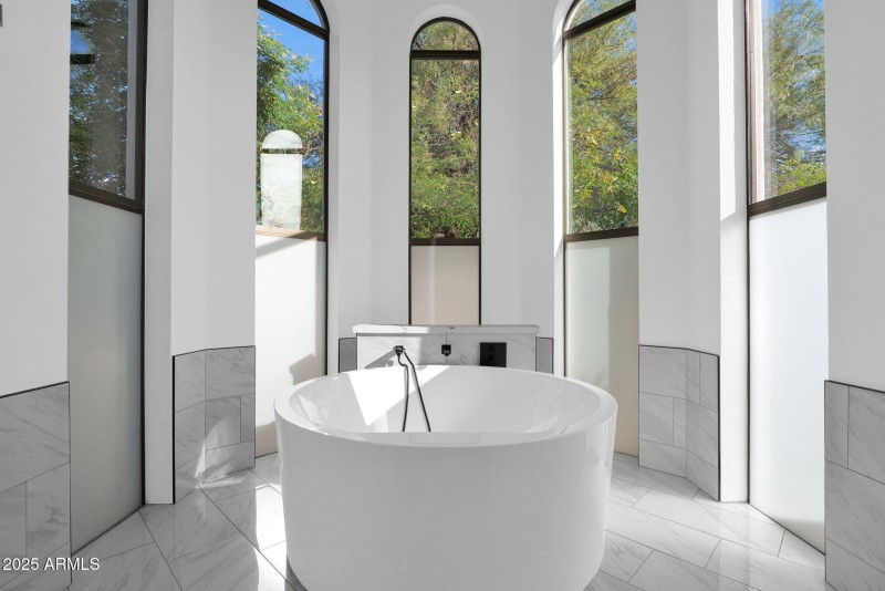 17-web-or-mls-P1415051