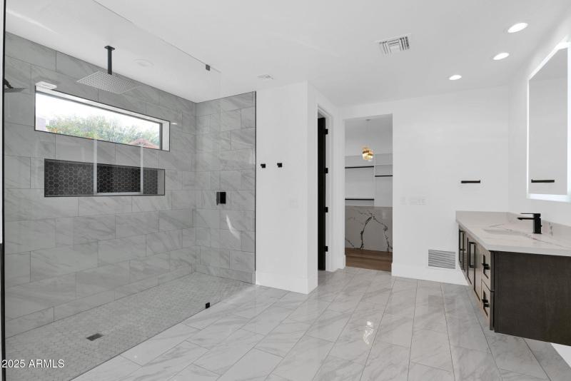 20-web-or-mls-P1415065