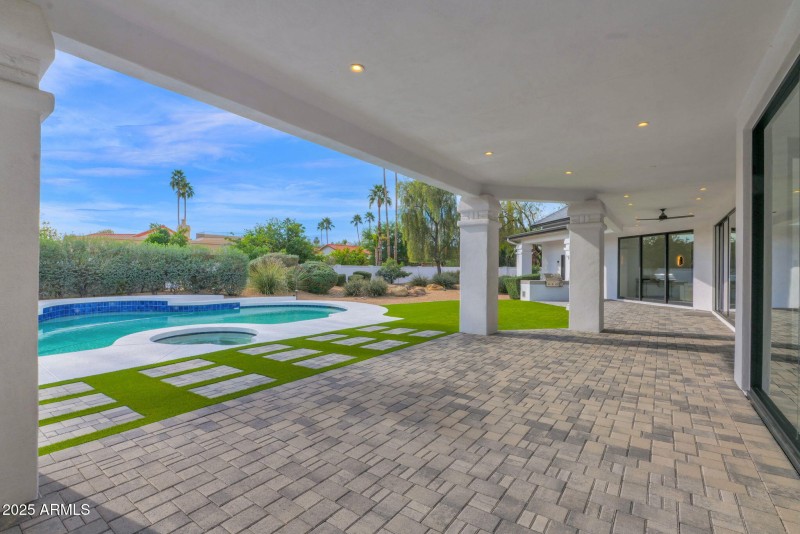 64-web-or-mls-P1415183