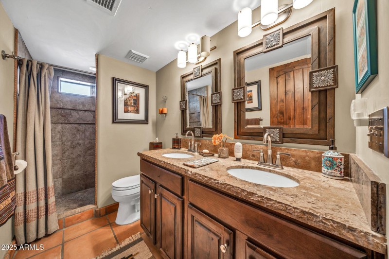 Guest Bath - Dual Vanities