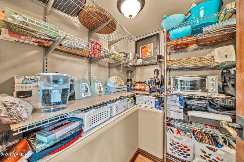 Walk in Pantry