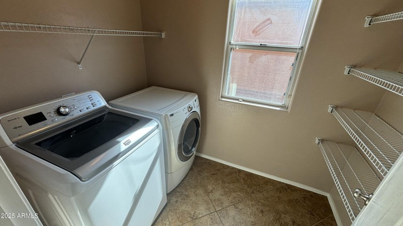 14-upstairs-laundry-room