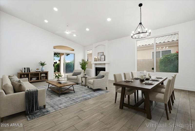 09-A7409591 Living room