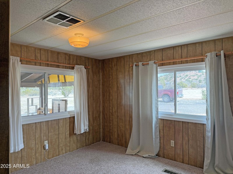 17 Back Guest bedroom 1