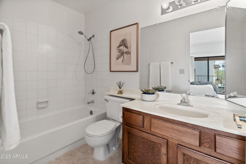 Primary Suite Bathroom