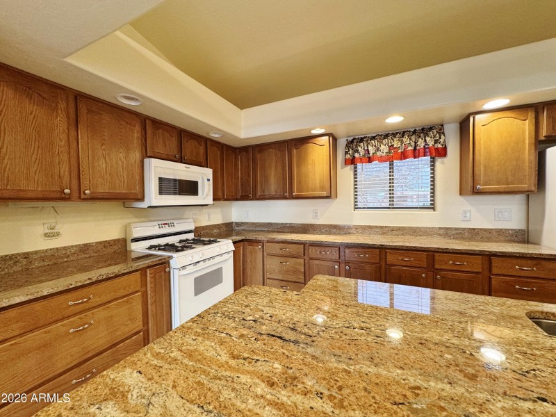 Gorgeous granite counters throughout