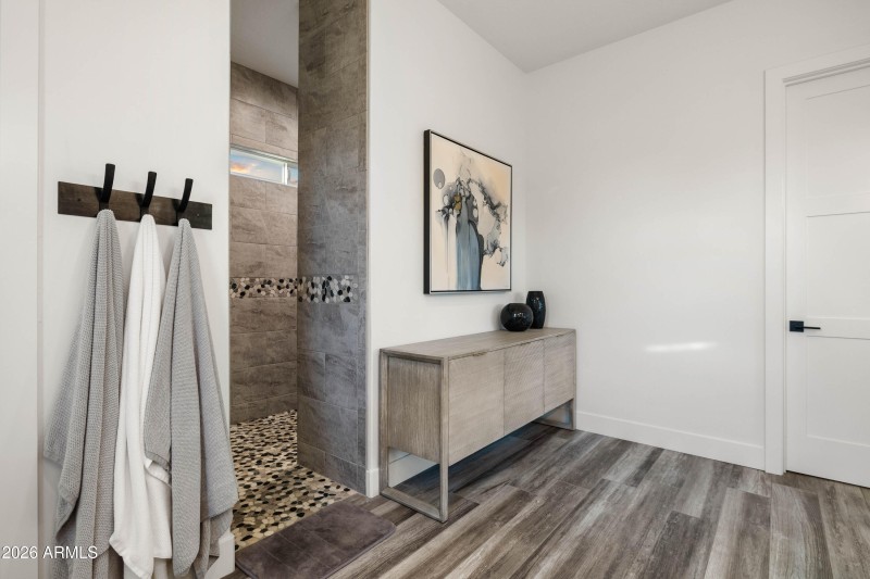 35-Primary Bathroom (2)