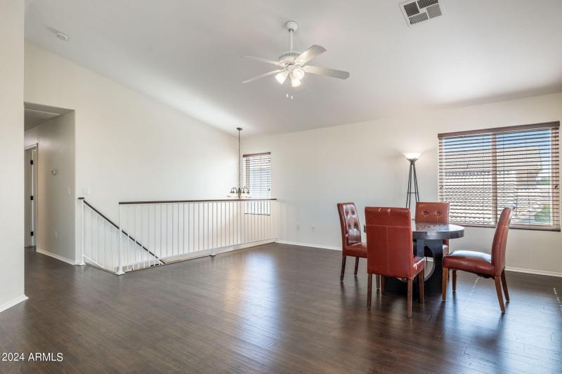 26-web-or-mls-7515-e-laguna-azul-ave