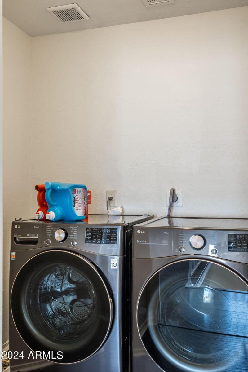 47-web-or-mls-7515-e-laguna-azul-ave