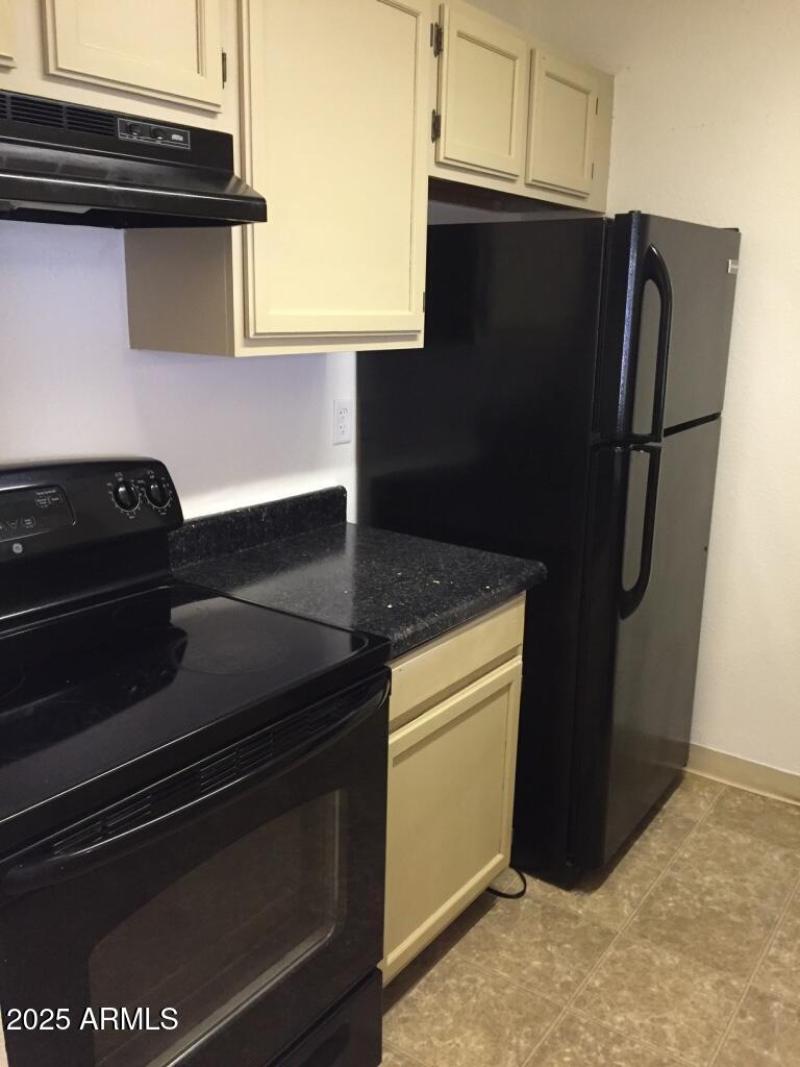 BBF1436E-6E4B-4A15-AA70-4D3976BDC938_1_1