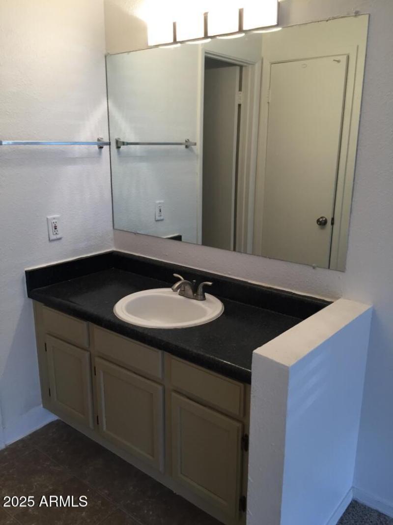 856FDEED-DB82-423F-AF6E-889BA25B173E_1_1