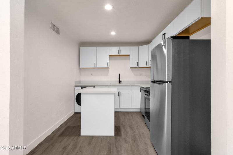 15-web-or-mls-329-n-17th-dr