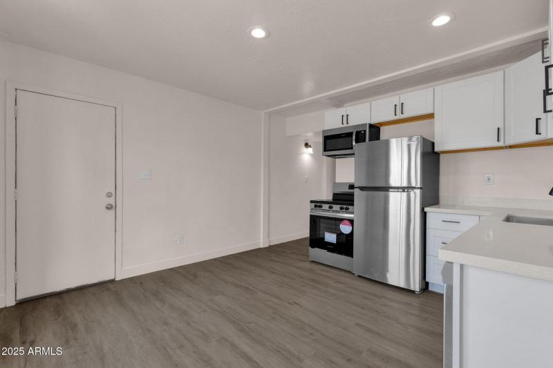 26-web-or-mls-329-n-17th-dr