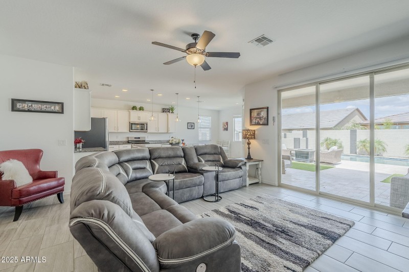 12-web-or-mls-Chevelon-12