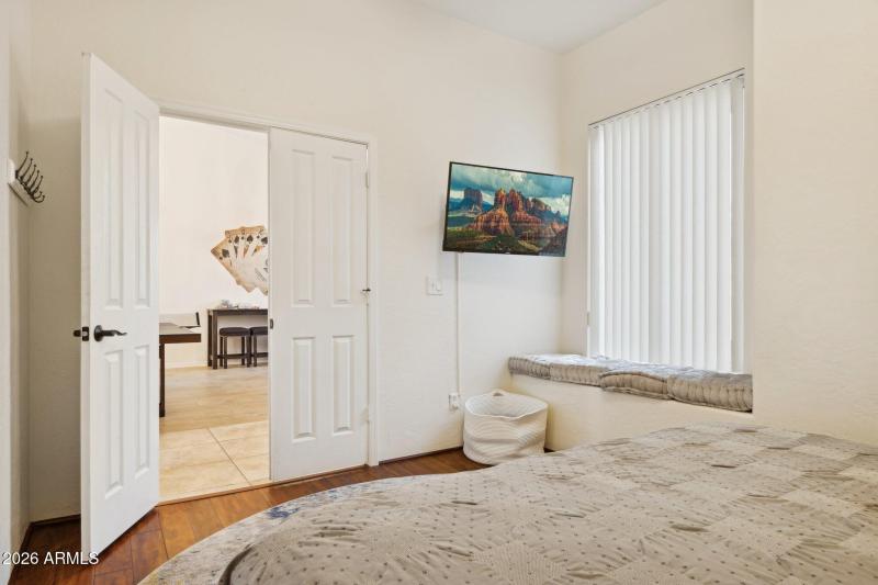 35-web-or-mls-4831-e-fernwood-ct