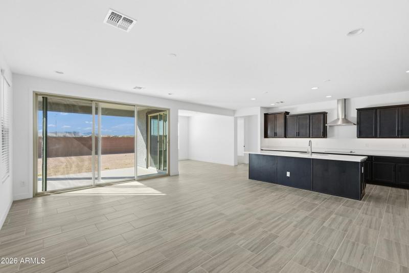 17145 W Sweet Iron Pass ~ Ready Now!