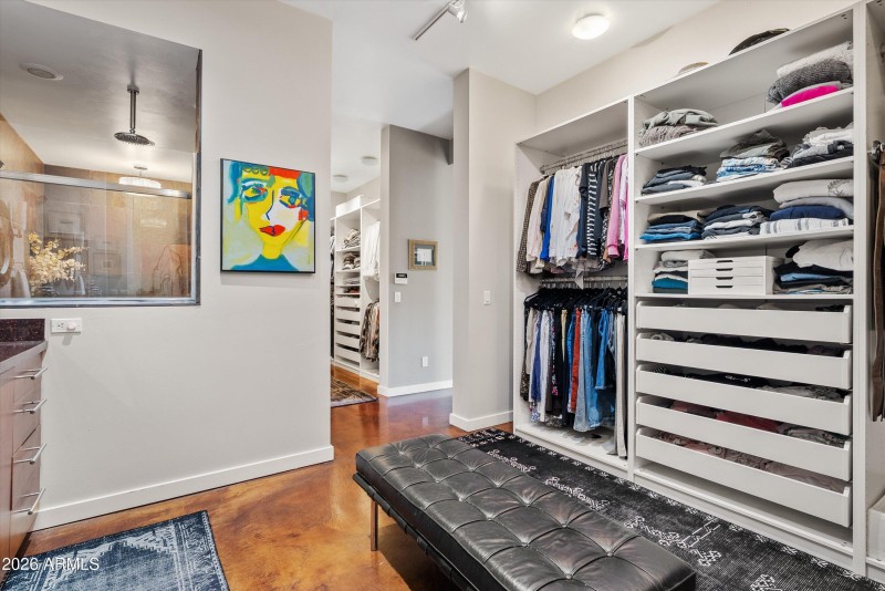 Walk-in Closet