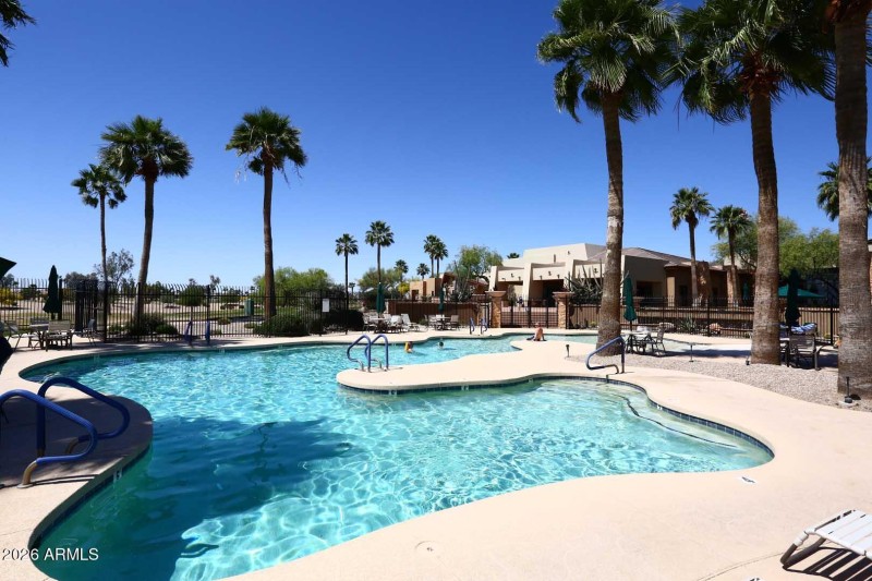 Solera-Comunity Pool